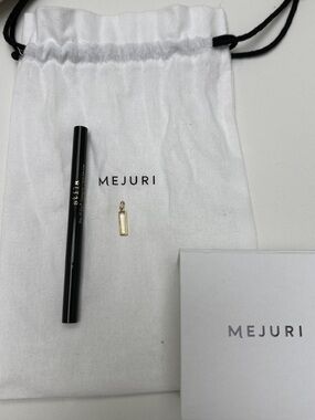 Mejuri Gold Rectangular Pendant Charm